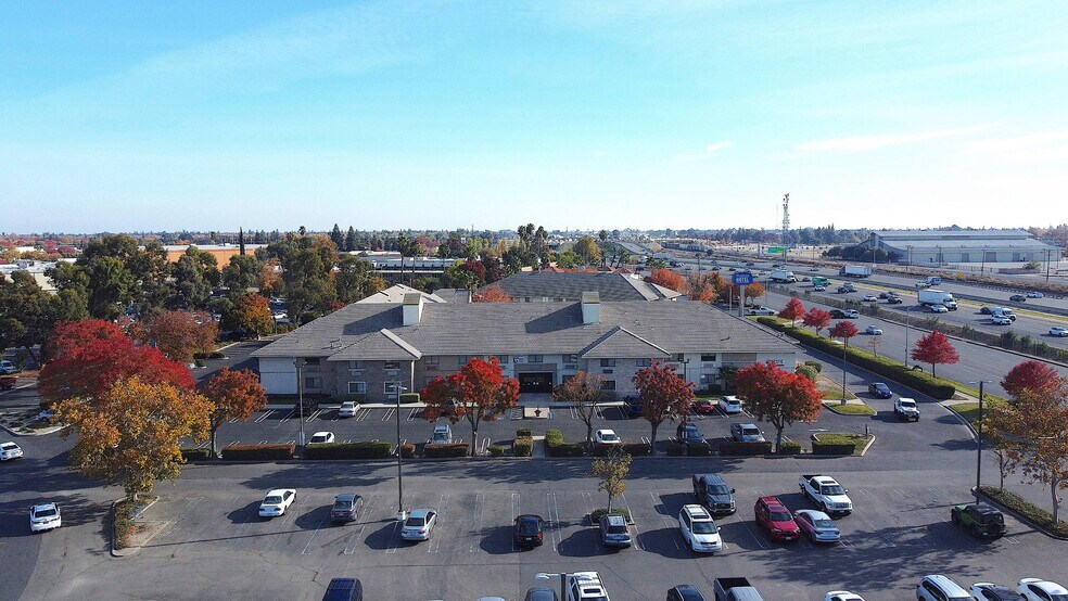 More Photos Of 1720 Sisk Rd, Modesto Hotel For Sale