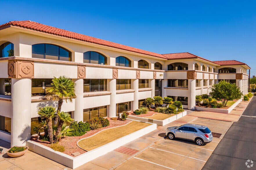 More Photos Of 8777 E Via de Ventura, Scottsdale Office For Lease