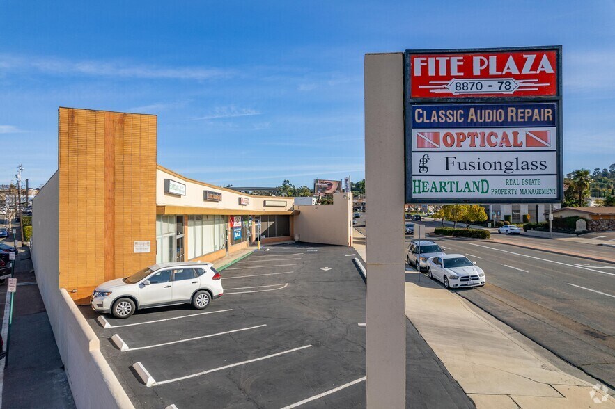 More Photos Of 8870-8878 La Mesa Blvd, La Mesa Storefront For Sale
