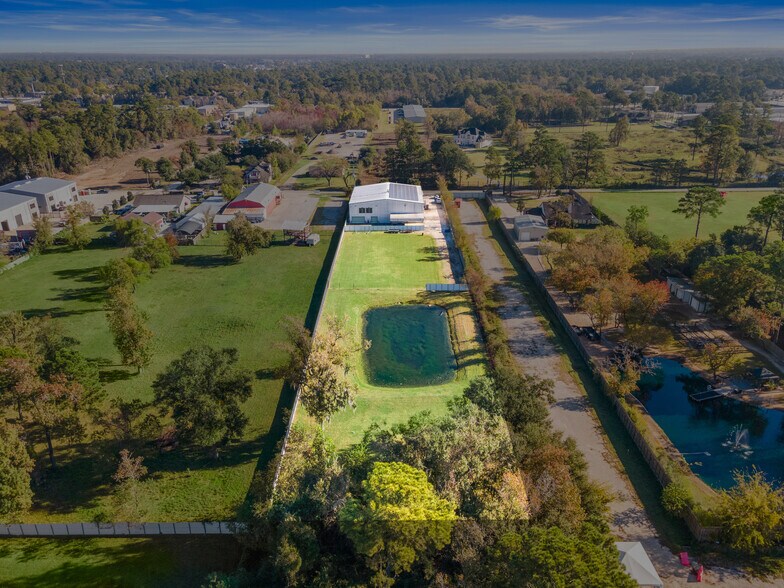 More Photos Of 12633 Shiloh Church Rd, Houston Warehouse For Sale