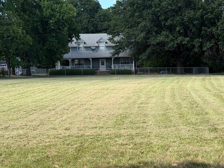 More Photos Of 19780 Interstate 20 N Access Rd, Wills Point Flex For Sale