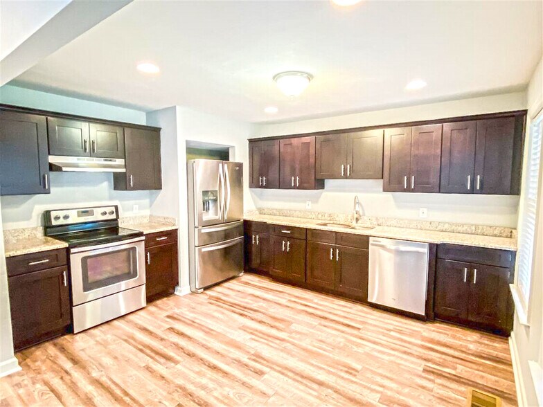 More Photos Of 833 E Park Ave, Tallahassee Apartments For Sale