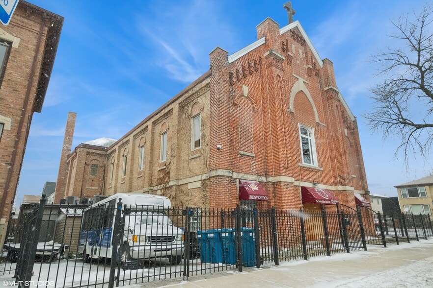 More Photos Of 3334 S Paulina St, Chicago Specialty For Sale