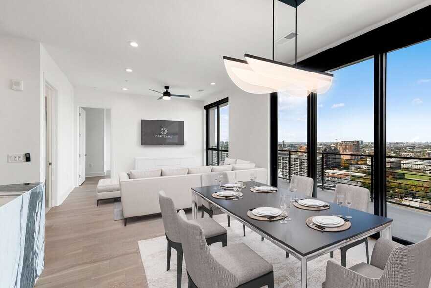 More Photos Of 3200 McKinney Ave, Dallas Multifamily For Sale