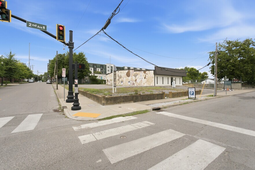 More Photos Of 1403 2nd Ave N, Nashville Warehouse For Lease