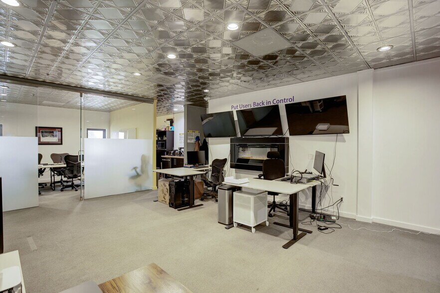More Photos Of 5485 Conestoga Ct, Boulder Office For Lease