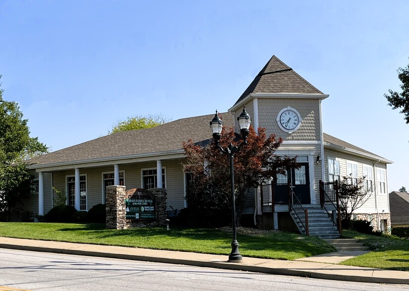 Primary Photo Of 206 N Central Ave, Eureka Office For Lease