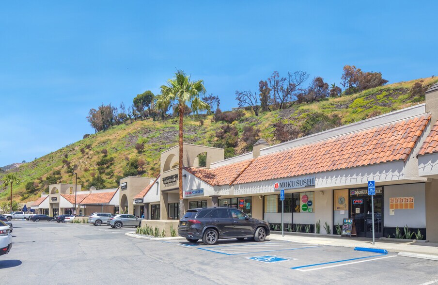 More Photos Of 514-548 Palisades Dr, Pacific Palisades Unknown For Lease