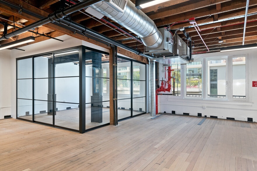 More Photos Of 734 S Main St, Los Angeles Loft Creative Space For Lease