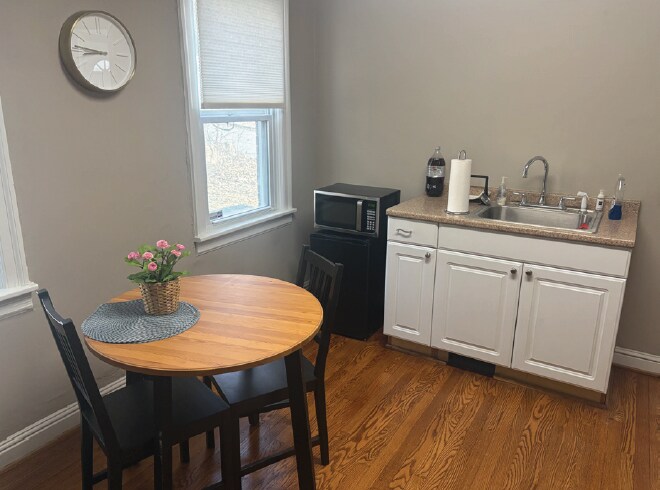 More Photos Of 8135 Manchester Rd, Saint Louis Office Residential For Sale