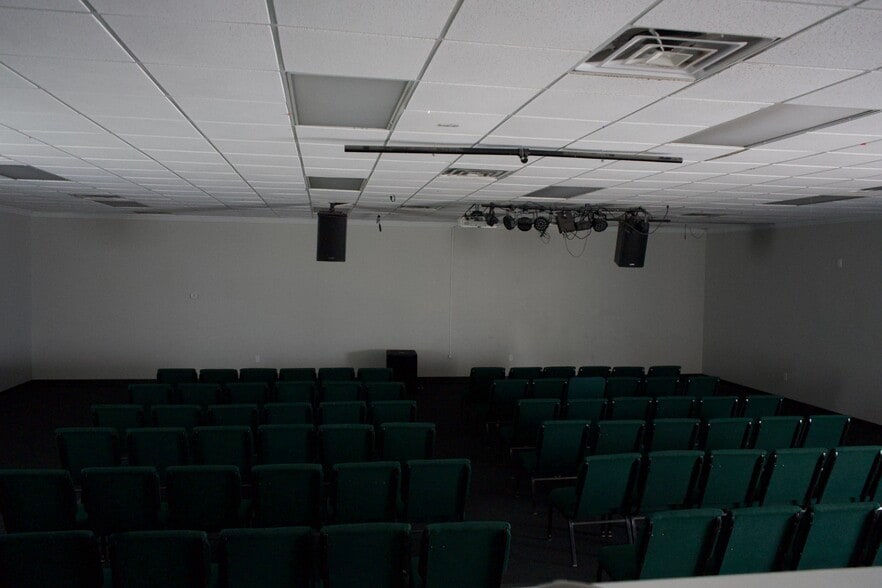 More Photos Of 5040 County Road 218, Middleburg Religious Facility For Sale