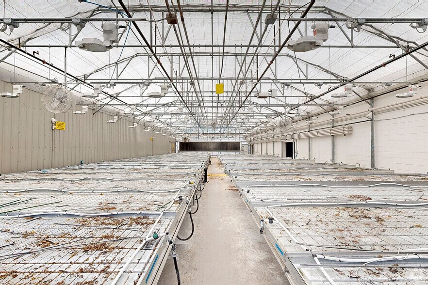 More Photos Of 5290 E 43rd Ave, Denver Warehouse For Sale