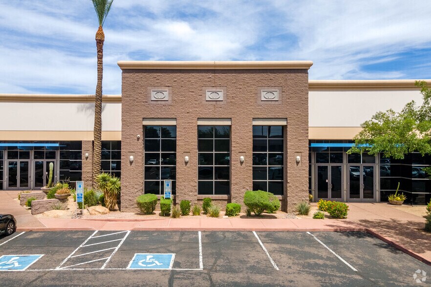 More Photos Of 4675 E Cotton Center Blvd, Phoenix Light Distribution For Lease