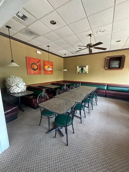 More Photos Of 2615 Florence Blvd, Florence Restaurant For Lease