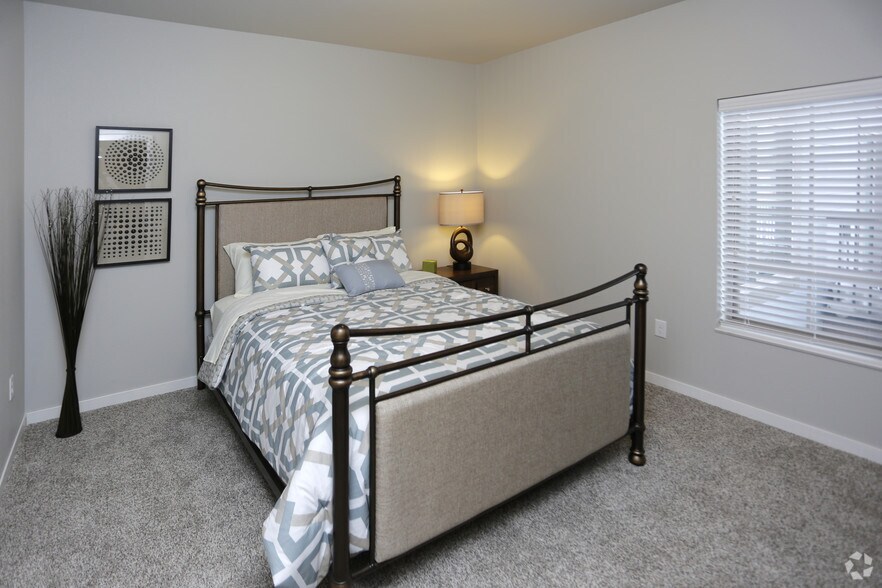 More Photos Of 1220-1250 27th Ave NW, Minot Apartments For Sale