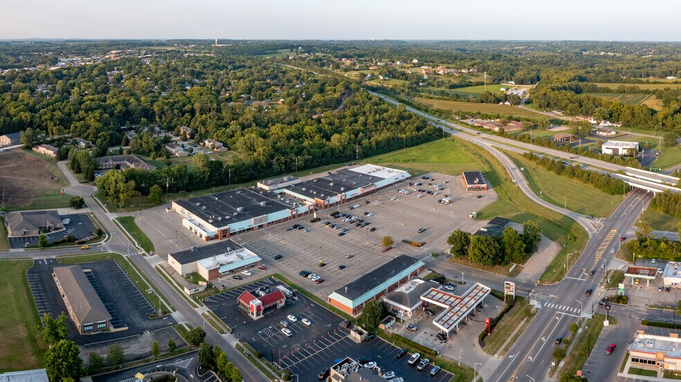 More Photos Of 726 E Main St, Lebanon Unknown For Lease