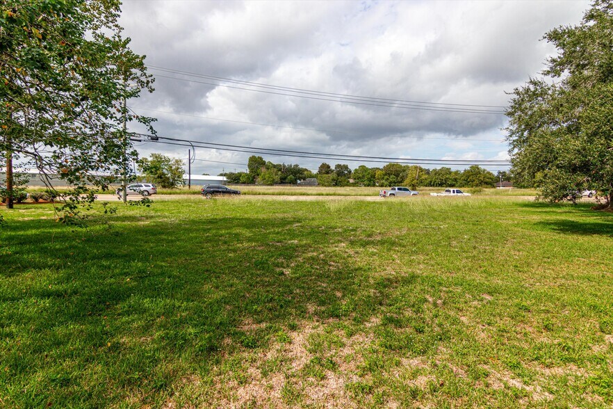 520 Farm to Market 517 W rd, Dickinson, TX 77539 Land For Sale