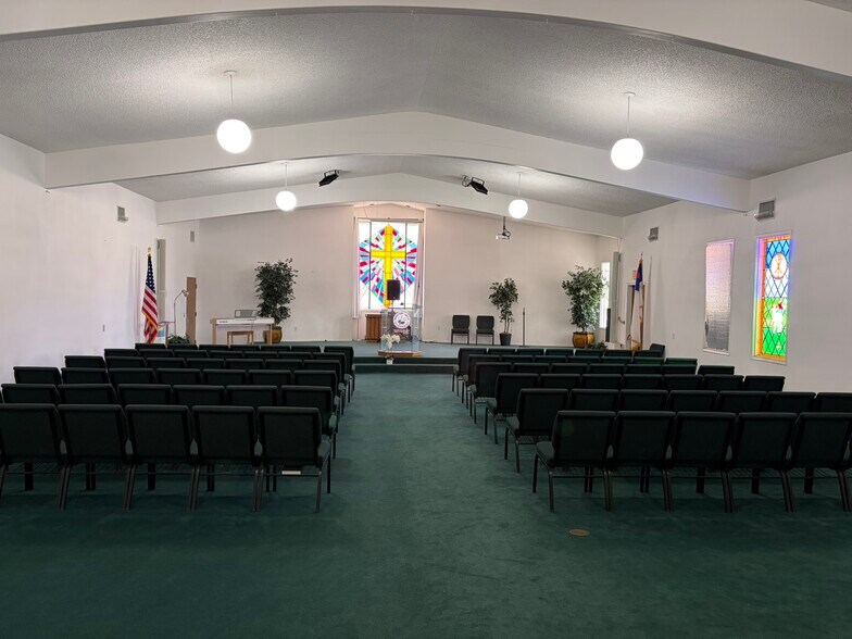 More Photos Of 33055 Cathedral Canyon Dr, Cathedral City Religious Facility For Lease