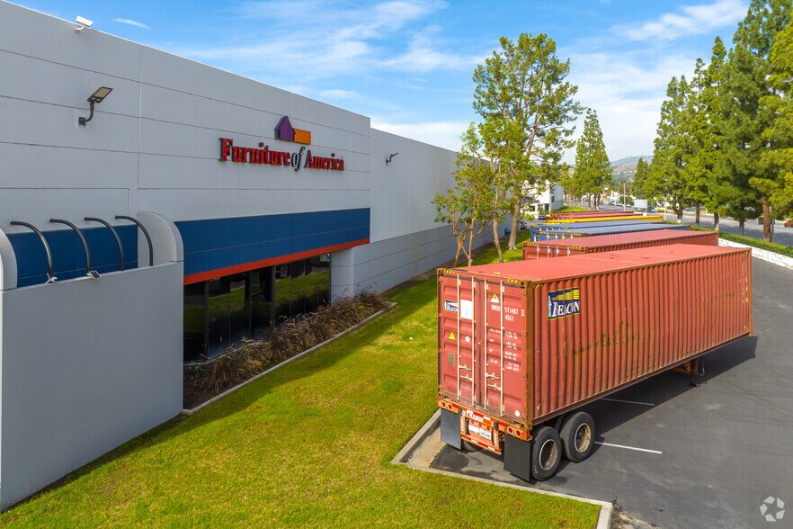 More Photos Of 20595 Business Pky, Walnut Warehouse For Lease