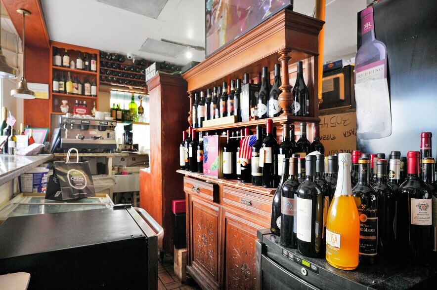 More Photos Of 3800 SW 8th St, Coral Gables Restaurant For Sale