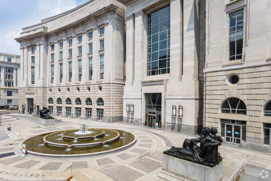 More Photos Of 1300 Pennsylvania Ave NW, Washington Coworking Space