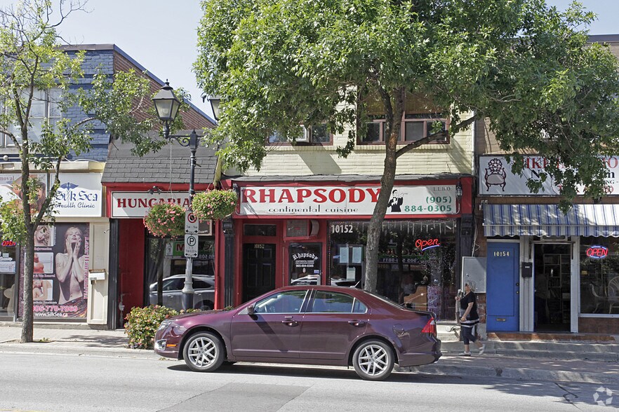 More Photos Of 10152 Yonge St, Richmond Hill Storefront Retail Residential For Sale