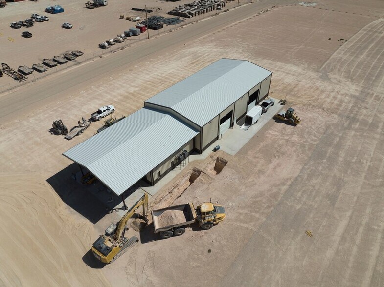 More Photos Of 16751 W Basin St, Odessa Warehouse For Lease