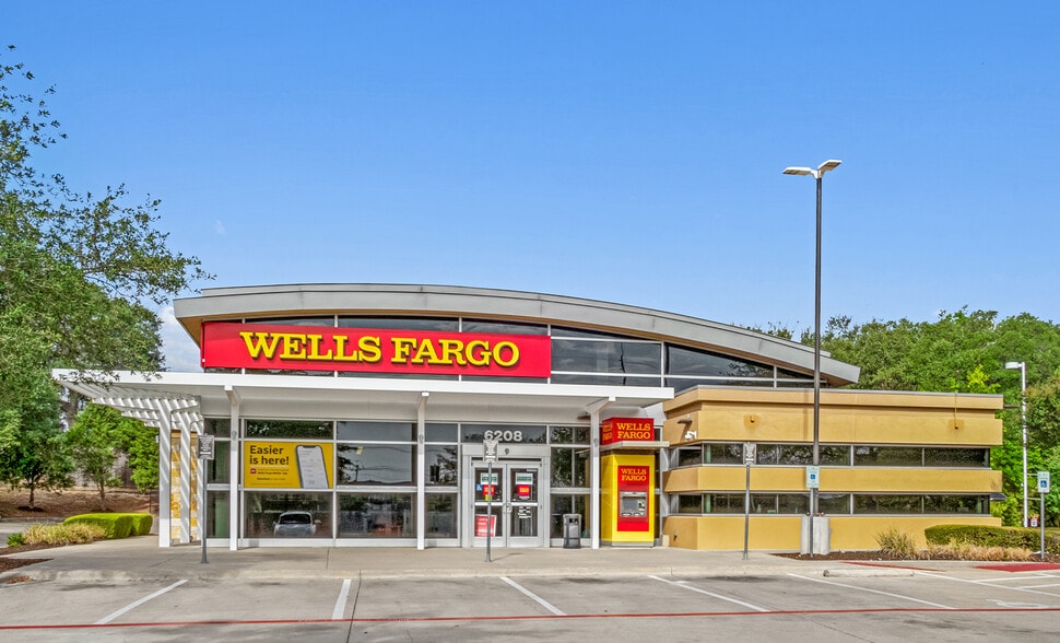 More Photos Of 6208 Mcneil Dr, Austin Bank For Sale