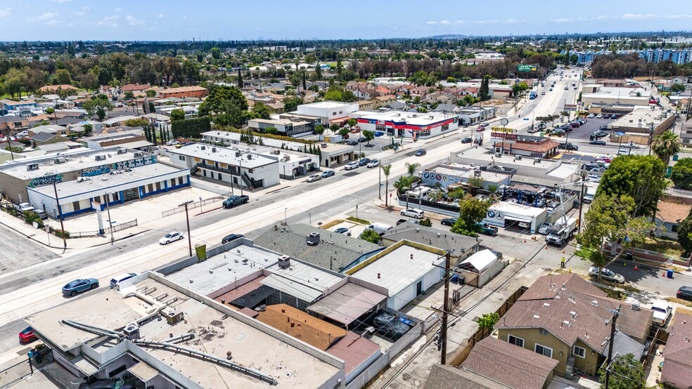 More Photos Of 13175 Paramount Blvd, South Gate Office For Sale