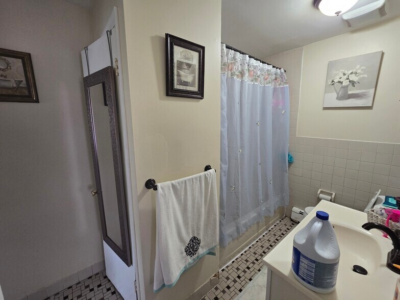 More Photos Of 288 W Clinton St, Dover Apartments For Sale