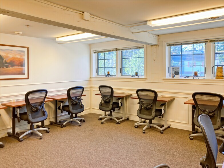 More Photos Of 196 W Ashland St, Doylestown Coworking Space