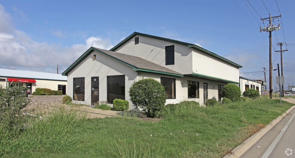 Primary Photo Of 102 Keller Hicks Rd, Keller Office For Lease