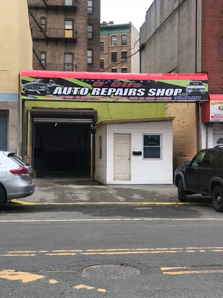 Primary Photo Of 3398 Third Ave, Bronx Auto Repair For Lease