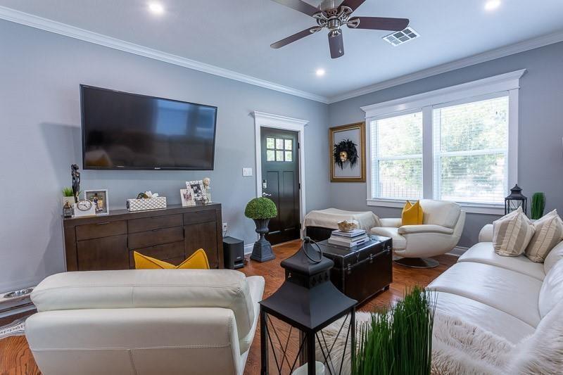 More Photos Of ,  Unknown For Sale