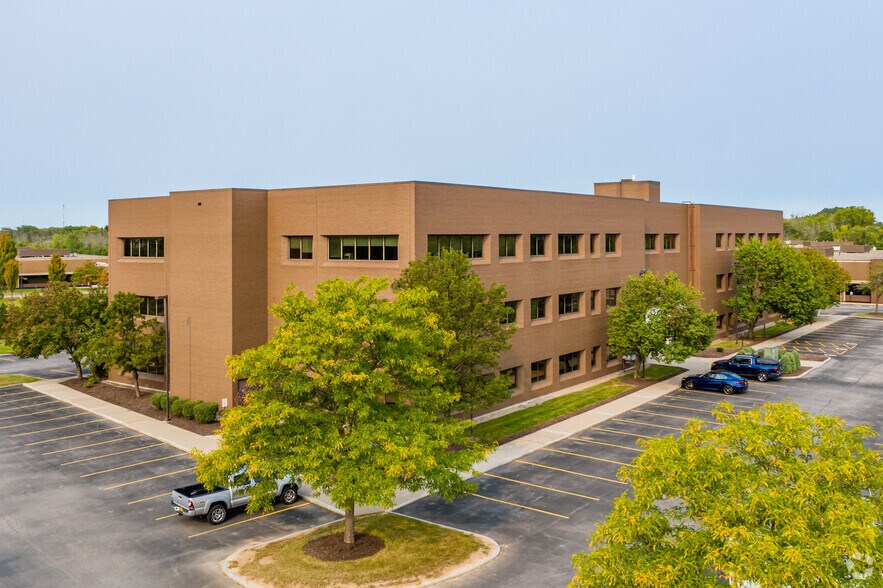 More Photos Of 300 Canal View Blvd, Rochester Office For Lease