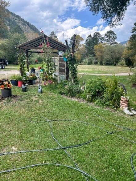 More Photos Of 1607-9 US Highway 34, Drake Trailer Camper Park For Sale