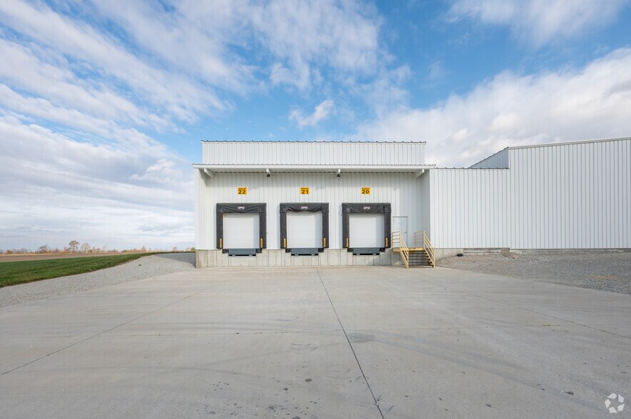 More Photos Of 2230 E Co Rd 300 N, Greensburg Distribution For Lease