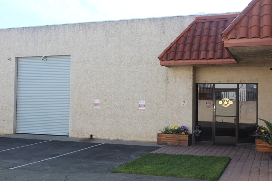 More Photos Of 11693 Sheldon St, Sun Valley Warehouse For Sale