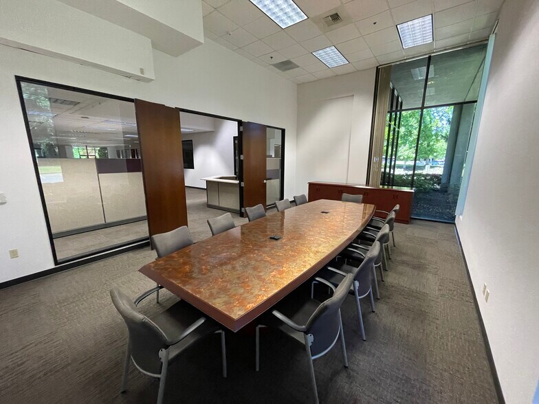 More Photos Of 140 Blue Ravine Rd, Folsom Showroom For Sale