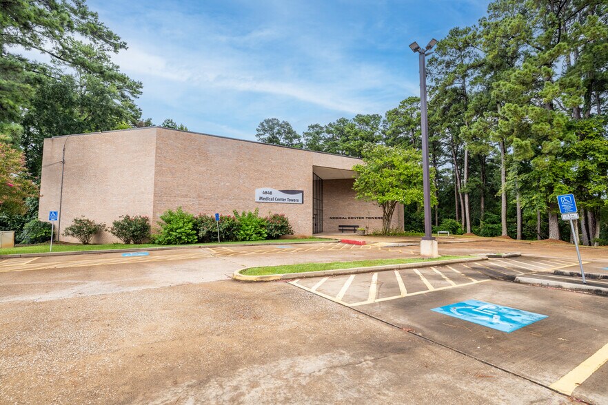 More Photos Of 4848 NE Stallings Dr, Nacogdoches Medical For Lease