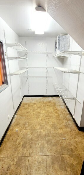 More Photos Of 96-1362 Waihona St, Pearl City Warehouse For Lease