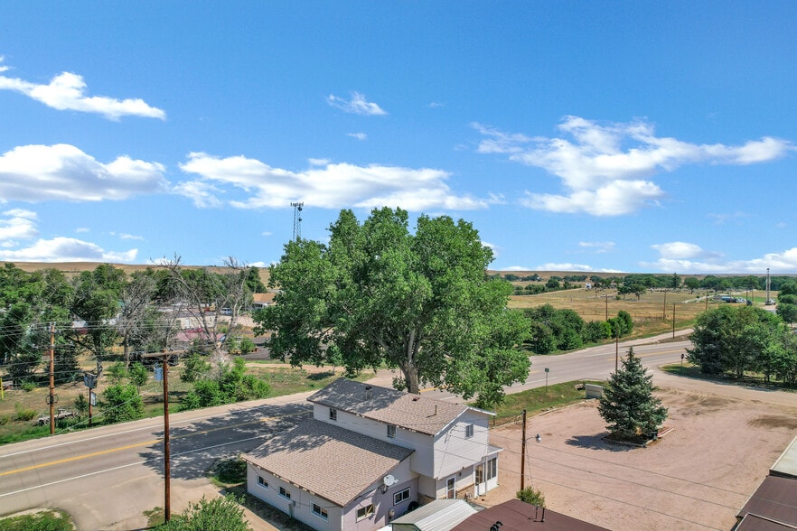 More Photos Of 808 Caribou St, Simla Hospitality For Sale