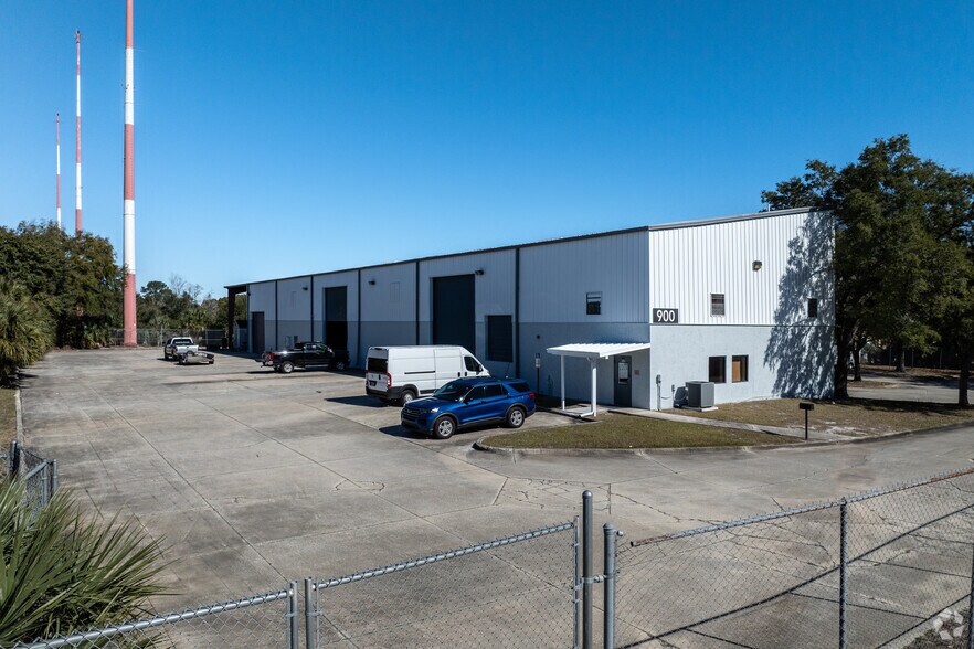 More Photos Of 1200 Charles St, Longwood Unknown For Lease