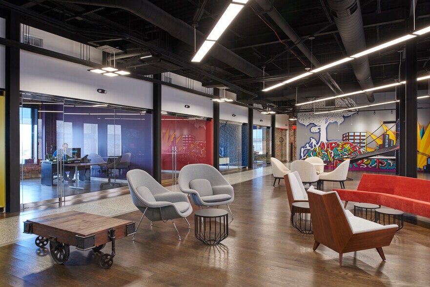 More Photos Of 601 S Saginaw St, Flint Office For Lease