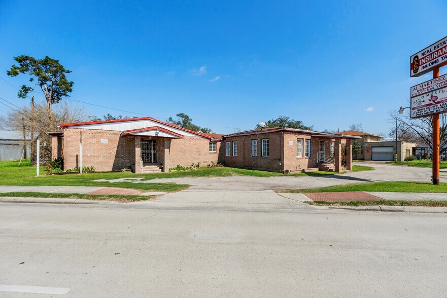 More Photos Of 4110 N Main St, Houston Loft Creative Space For Sale