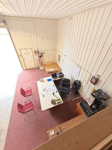 More Photos Of 2414 Batestown Rd, Danville Flex For Sale