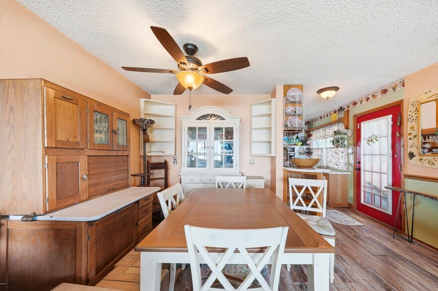 More Photos Of 400 Lakeshore Dr, Eustis Specialty For Sale