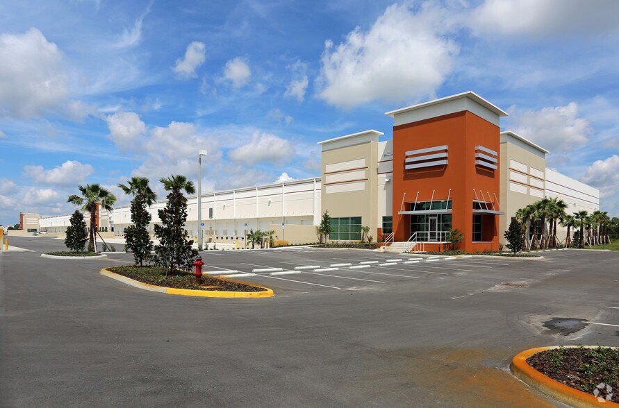 More Photos Of 1801 Boice Pond Rd, Orlando Unknown For Lease