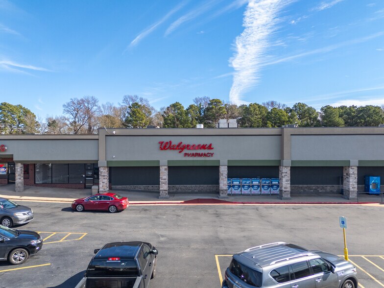 More Photos Of 3000 N Market St, Shreveport General Retail For Sale