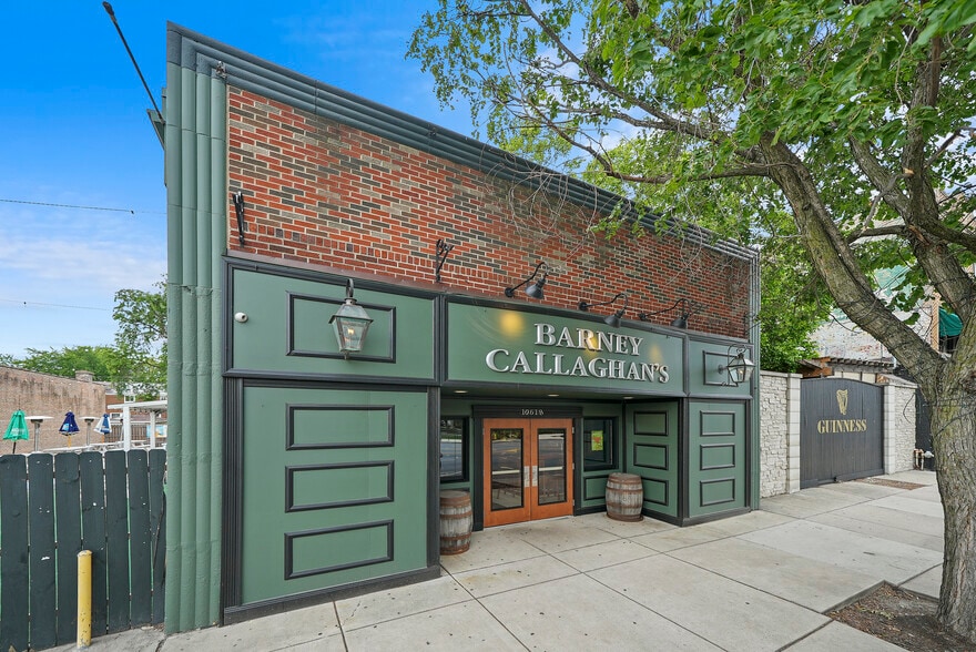 More Photos Of 10618 S Western Ave, Chicago Bar For Sale